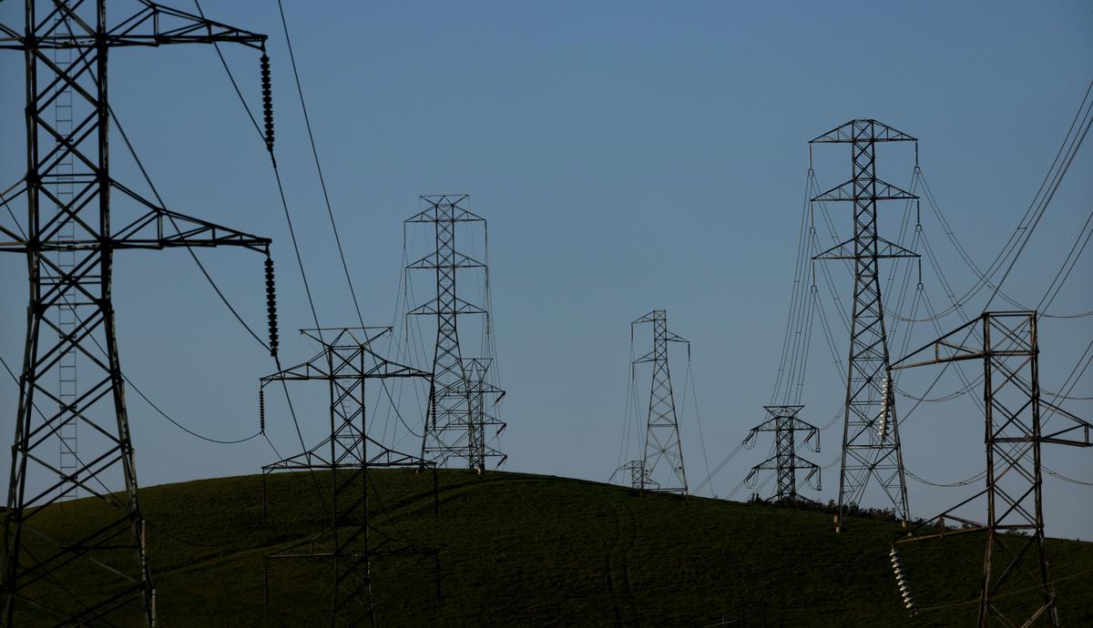 Ontario Program to Pay Smart Thermostat Owners for Summer Temperature Control