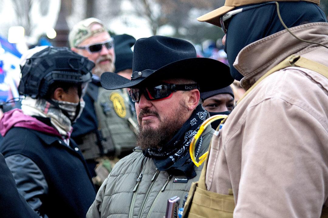 DOJ Seeks 25-Year Prison Sentence for Oath Keepers Founder Stewart Rhodes