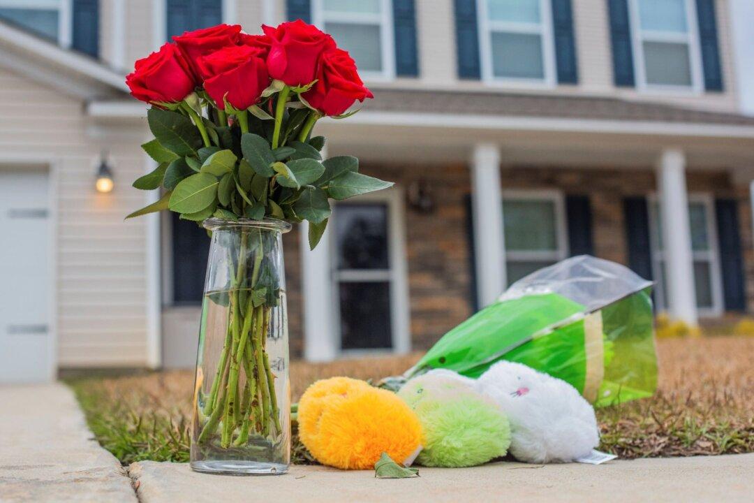 Police: 5 Dead, Including 3 Children, at South Carolina Home