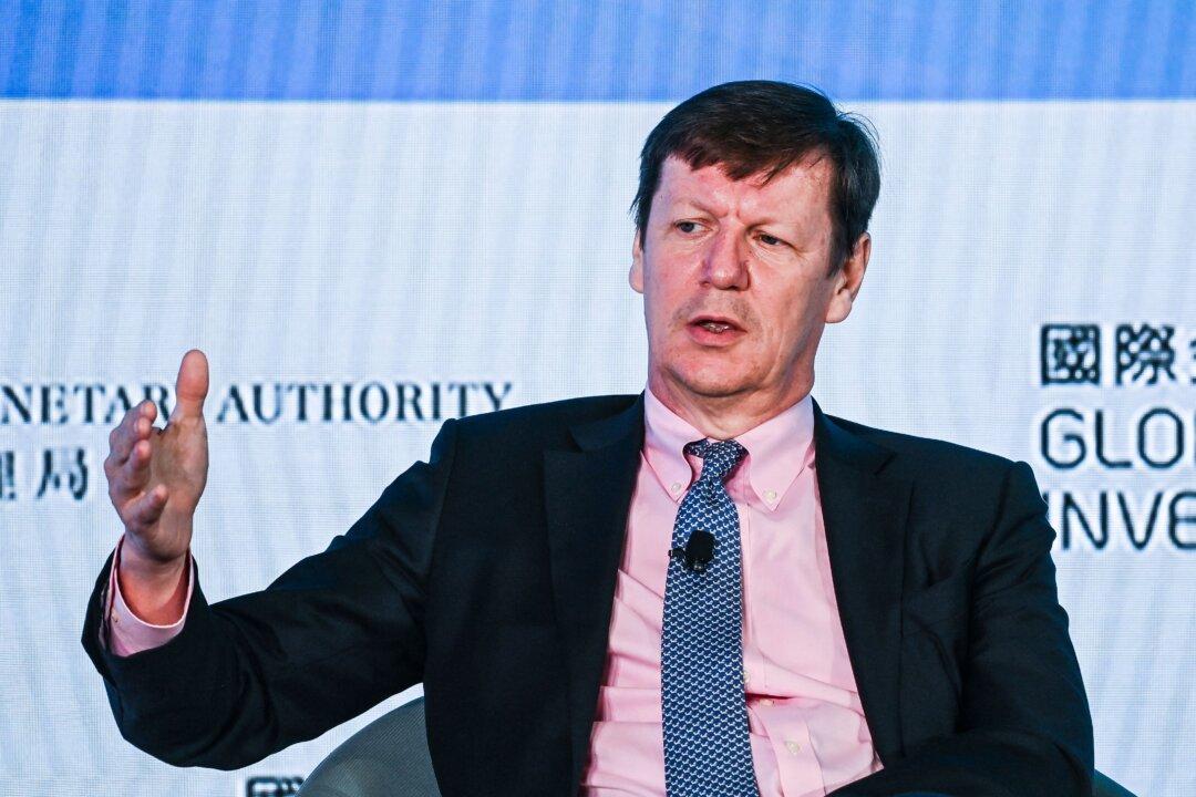 Significant Number of Banks Will Fail Within 2 Years, Predicts CEO of Hedge Fund Giant