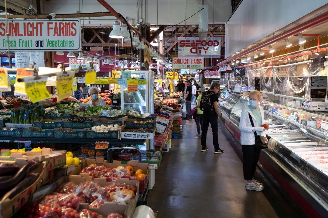 Sylvain Charlebois: Canada Revenue Agency Raking in More Taxes Thanks to Shrinkflation