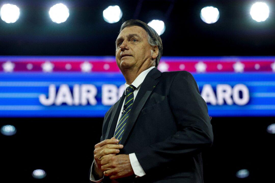 Bolsonaro to Return to Brazil on March 30, His Party Says