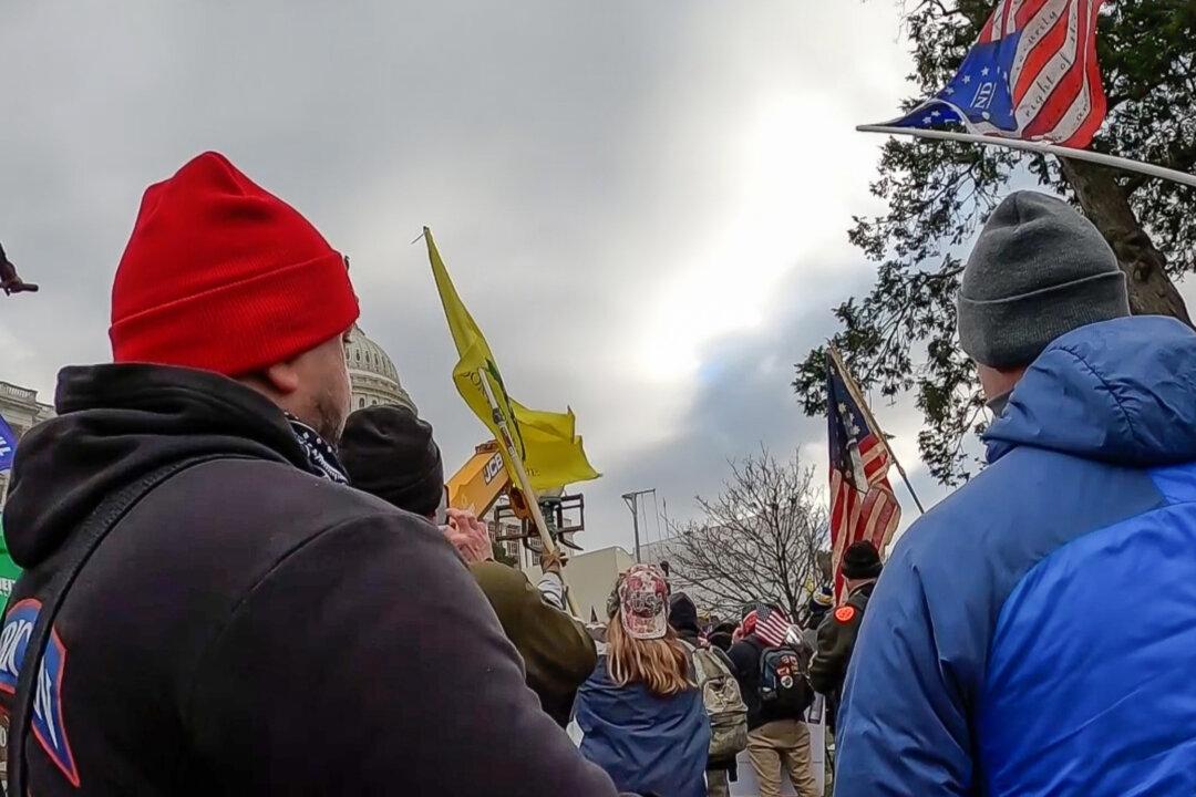 Prosecutor Admits DC Police Officers Acted as Provocateurs at US Capitol on Jan. 6