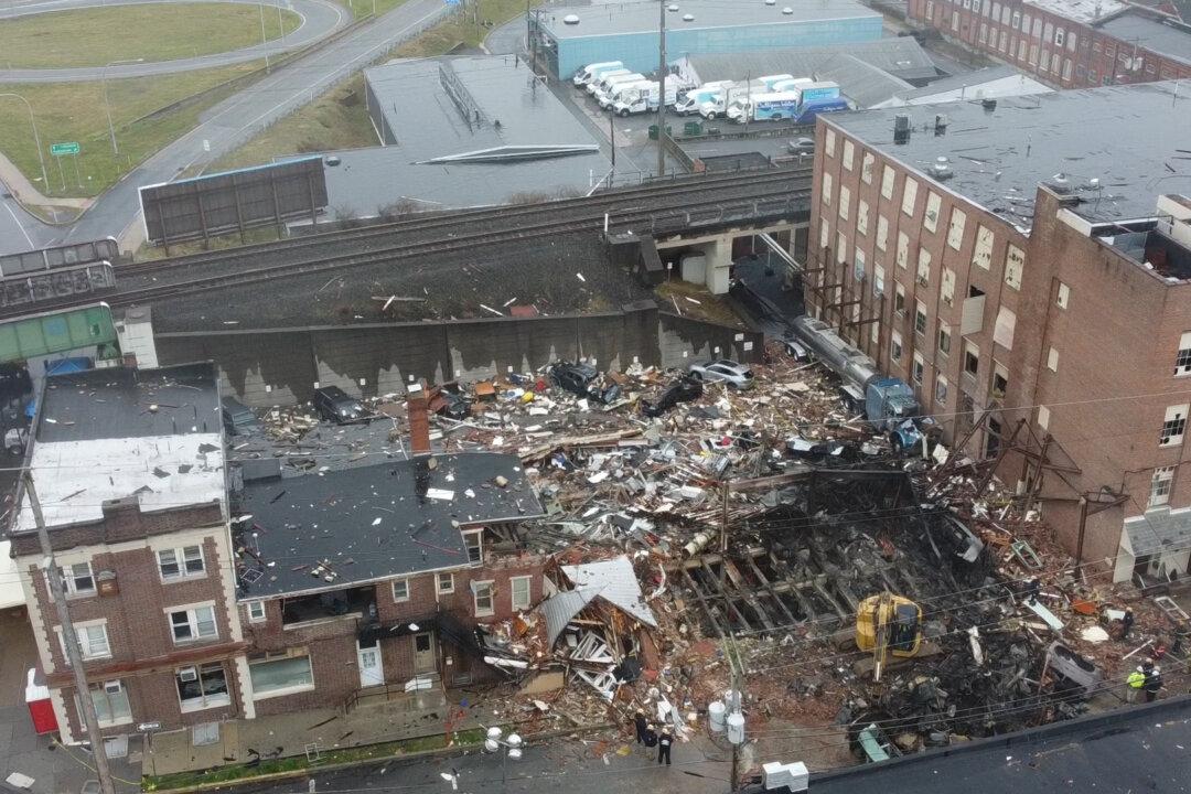Eyewitness of Chocolate Factory Explosion in Pennsylvania: ‘The Building Was Just Gone.’
