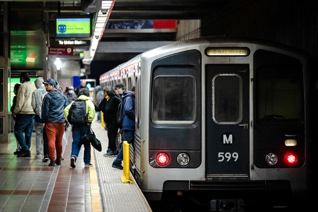 Long Beach Neighborhood Group Pushes Back Against LA Metro’s Plan to Create Local Homeless Hub