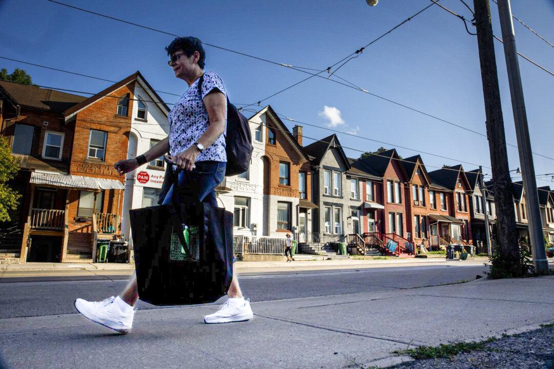 48% of Canadians Have Lost Sleep This Year Due to Financial Stress: Poll