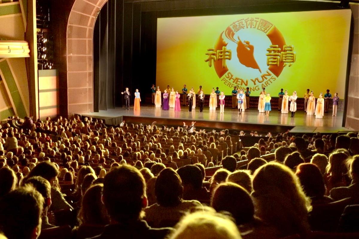 ‘This is the Heart of China’: Shen Yun Theatergoer