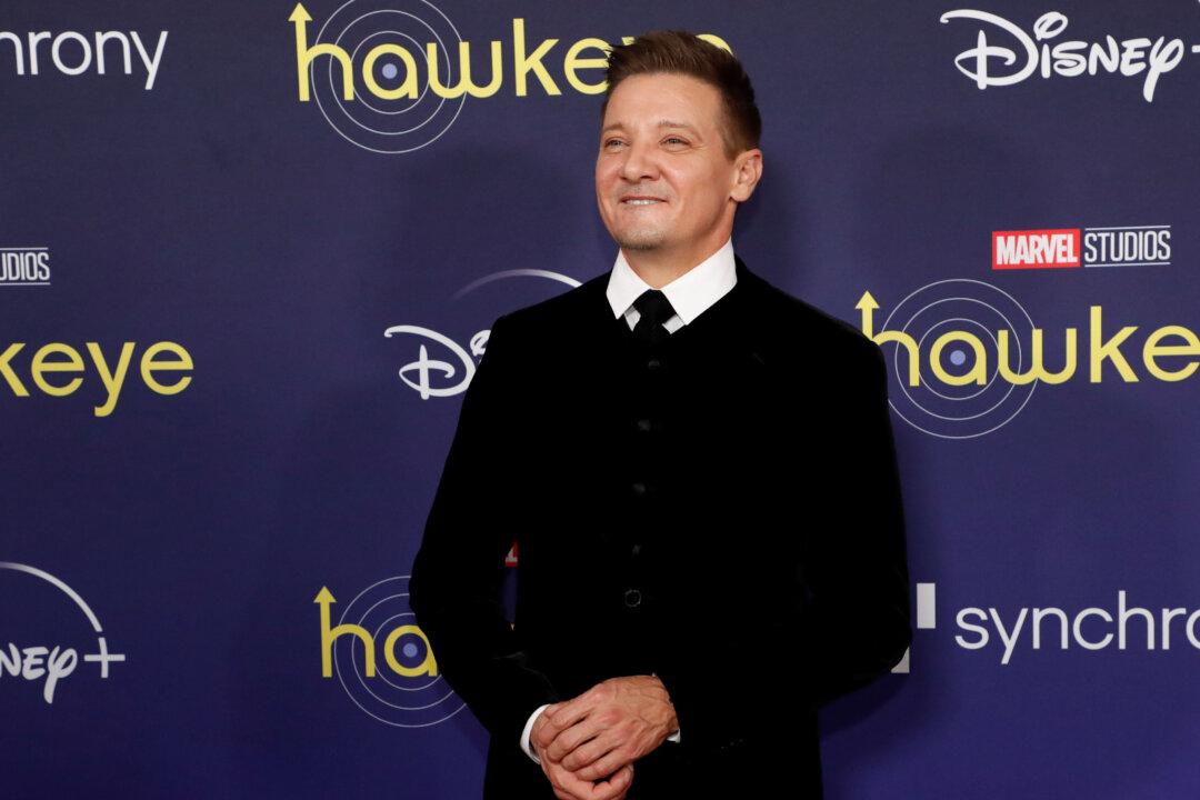 Jeremy Renner Says He Broke Over 30 Bones in Snowplow Accident