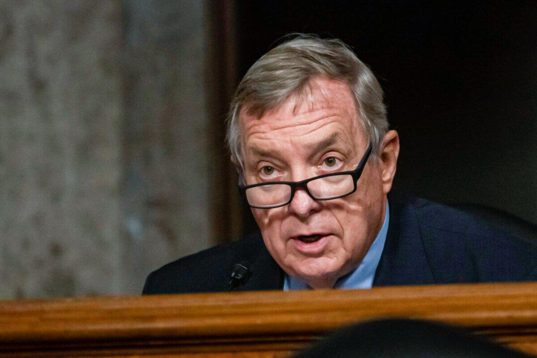 Democrat Senator Suggests Illegal Immigrants Earn Citizenship by Joining Military