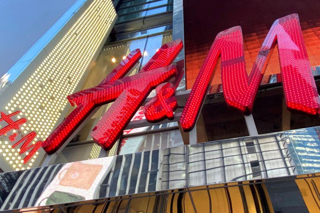 H&M Reports Surprise Q1 Profit