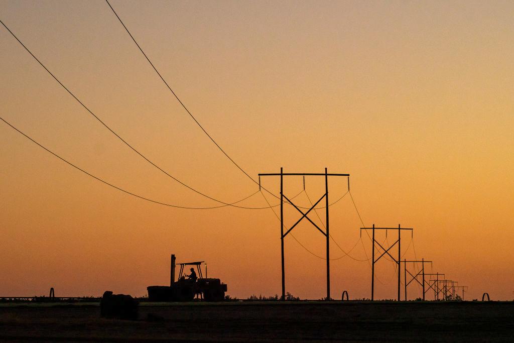 Top Senators Push to Ban China From Owning US Land