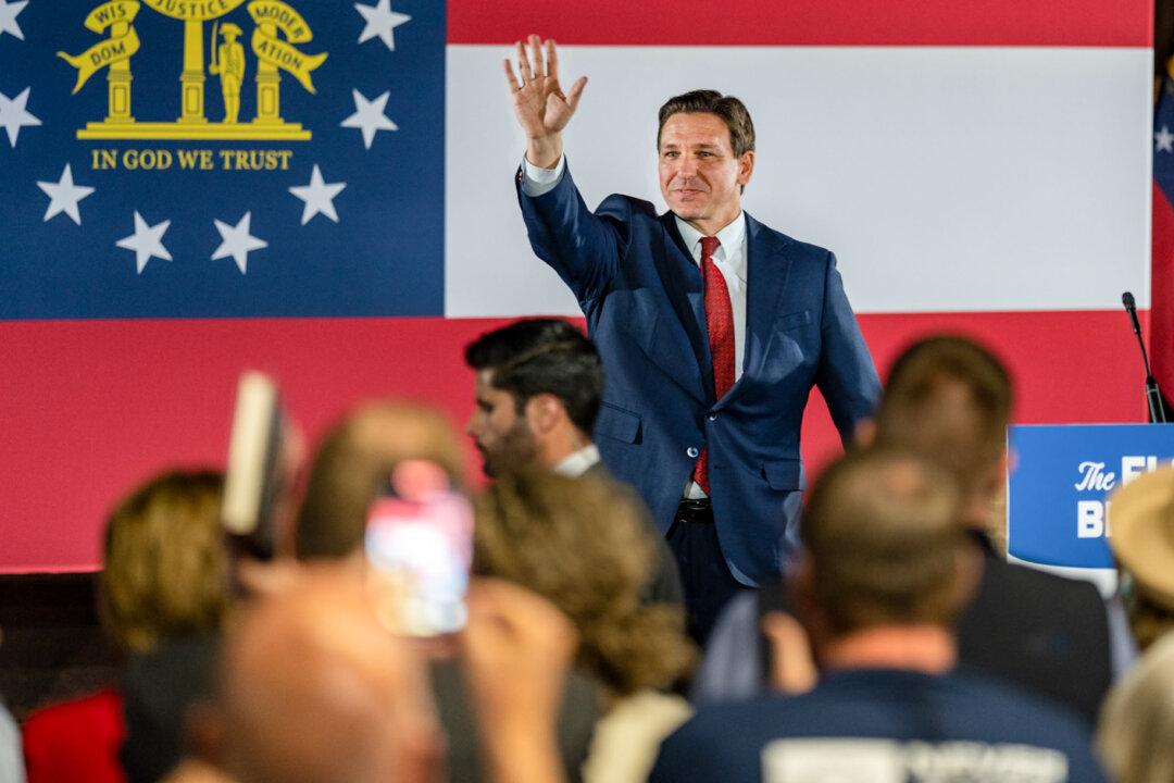 DeSantis Promotes His Book Outside Atlanta