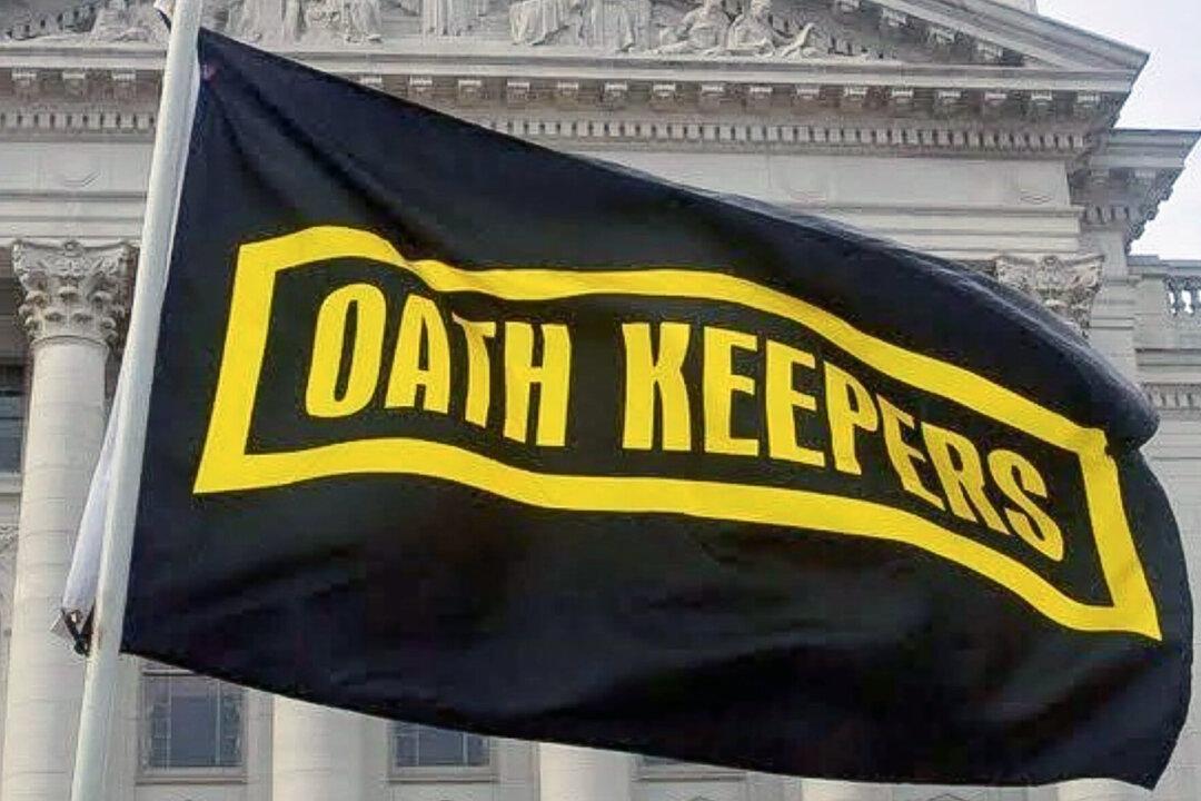 DOJ Won’t Retry Oath Keepers’ Operations Director on Felony Obstruction Count