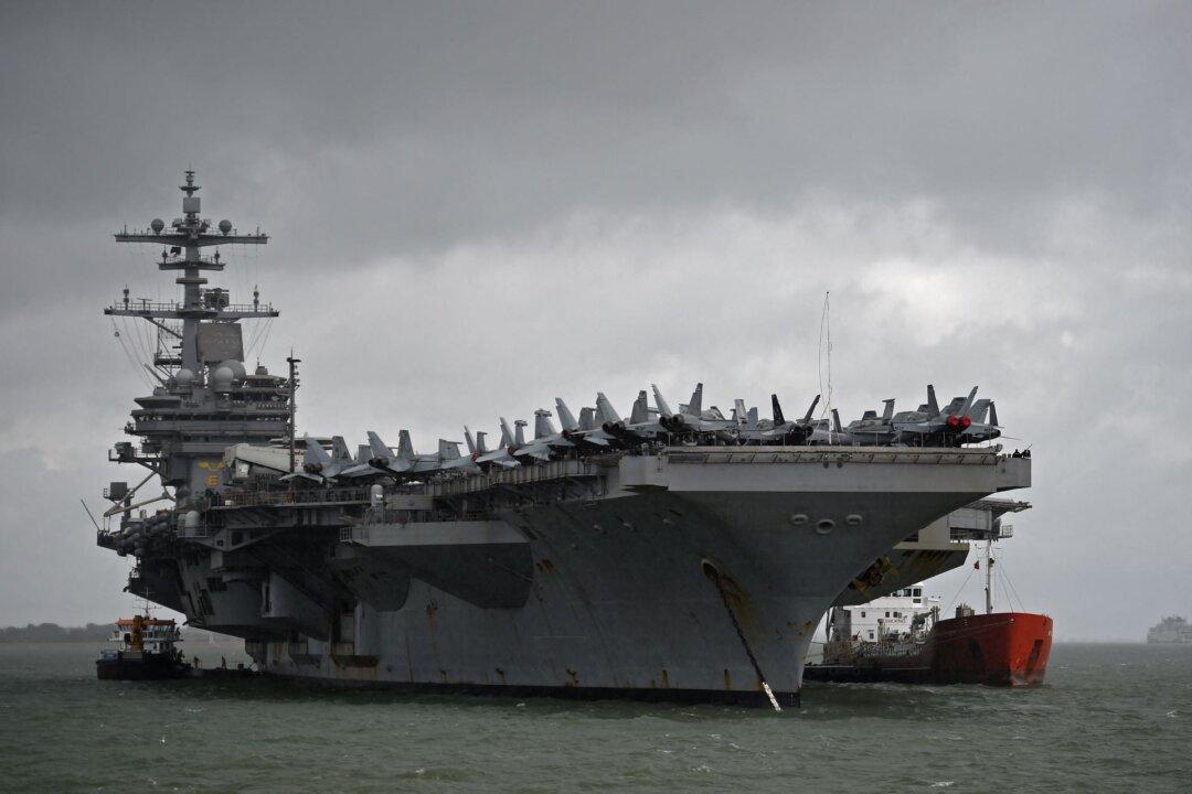 US Extends Carrier Deployment After Syria Attack