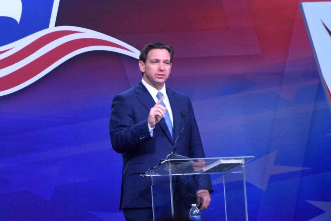 DeSantis Tells Pennsylvania Conservatives Why Stakes Are High in the 2024 Elections