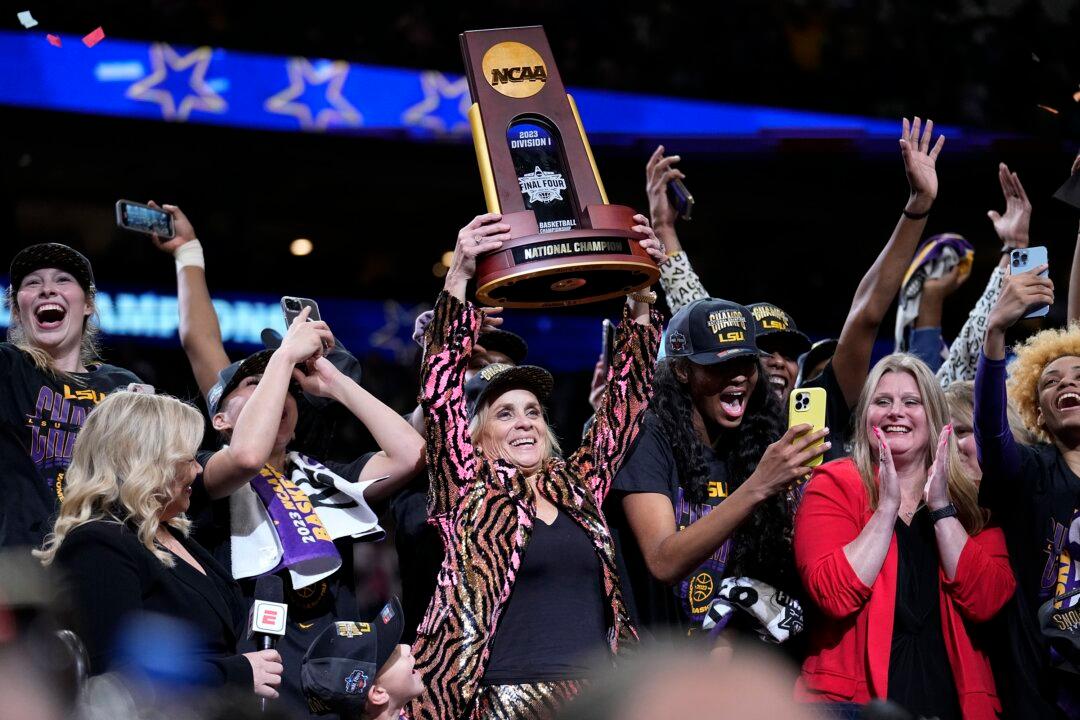 LSU Wins First NCAA Title, Mulkey’s 4th, Beating Clark, Iowa