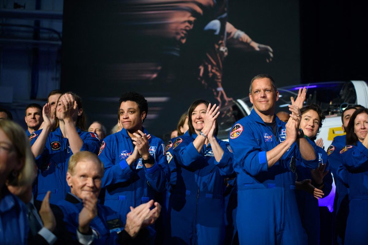 NASA Announces Crew for 2024 Flight Around the Moon