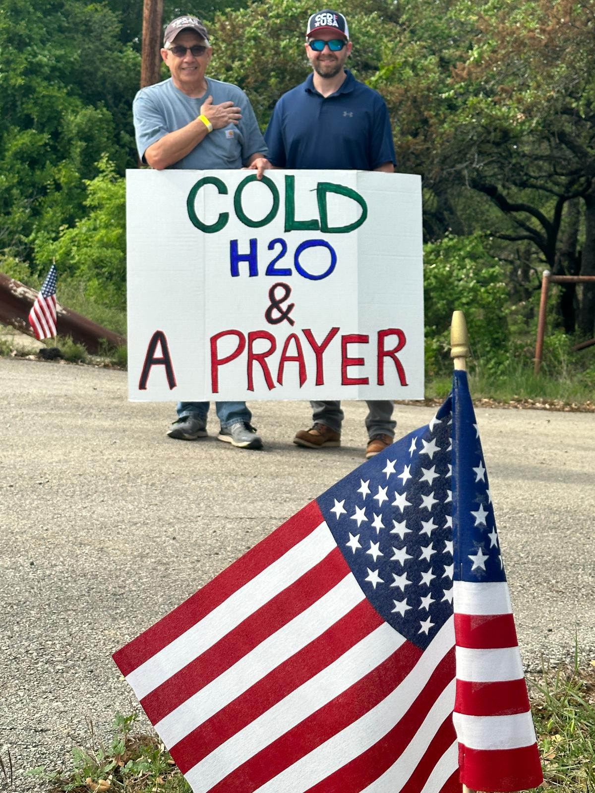 ‘Prayer Warriors’ Gather to Peacefully Intercede Next to Texas Satanist Festival