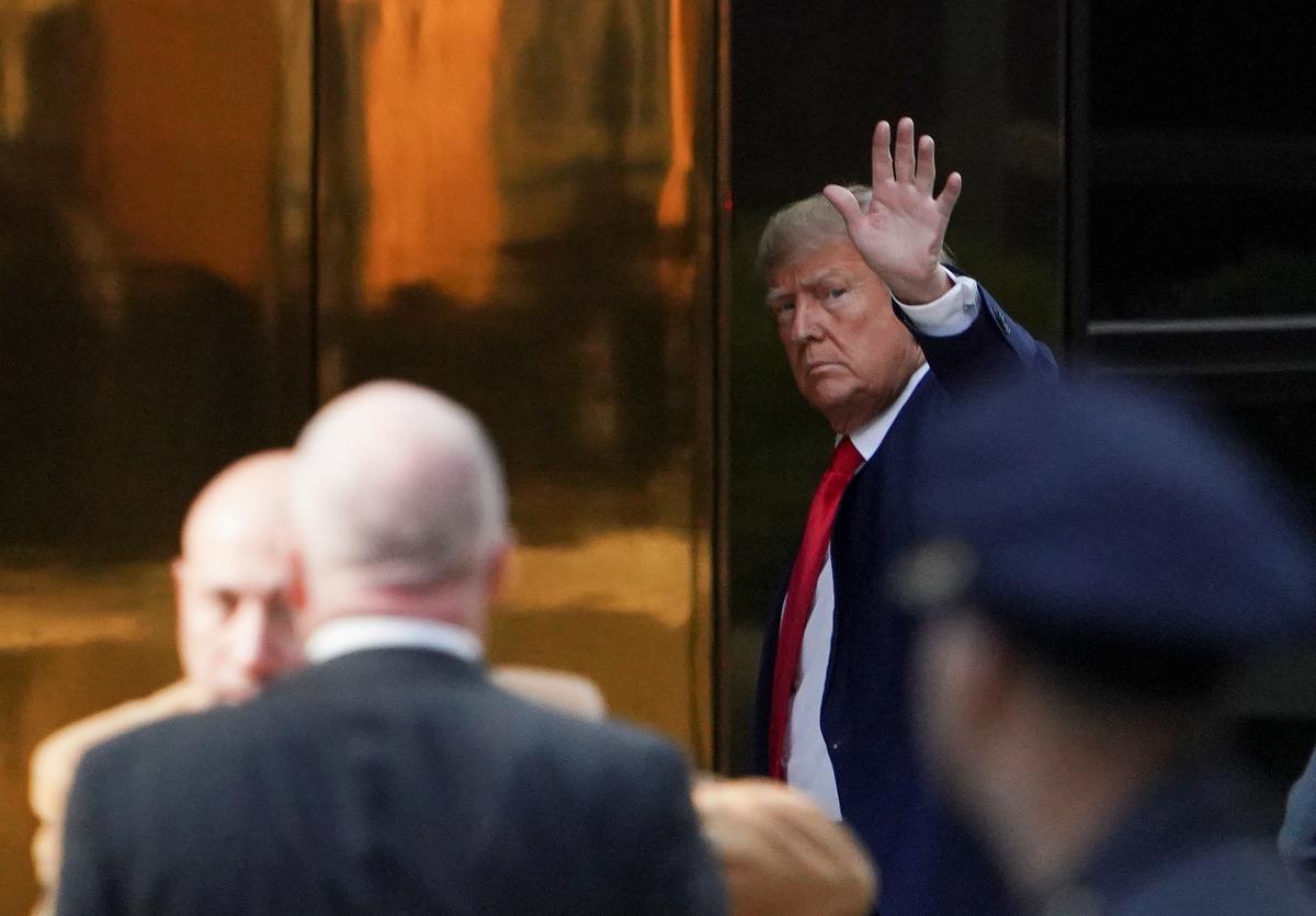Former President Arrives at Trump Tower Ahead of Arraignment
