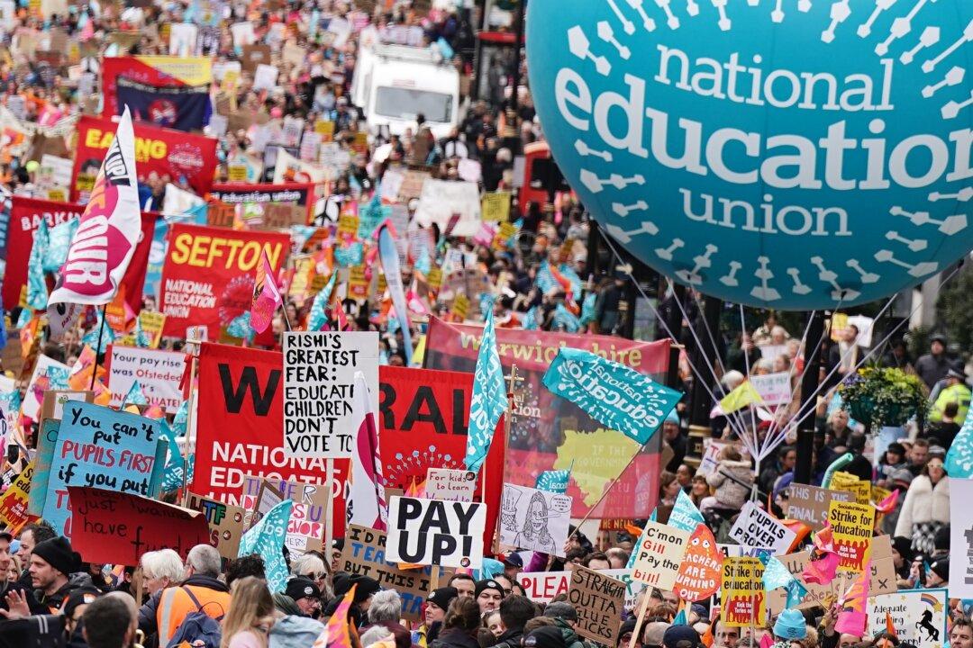 Majority of Members at Largest Teachers Union Are ‘Unaware’ of Far-Left Motions Pushed at Conferences