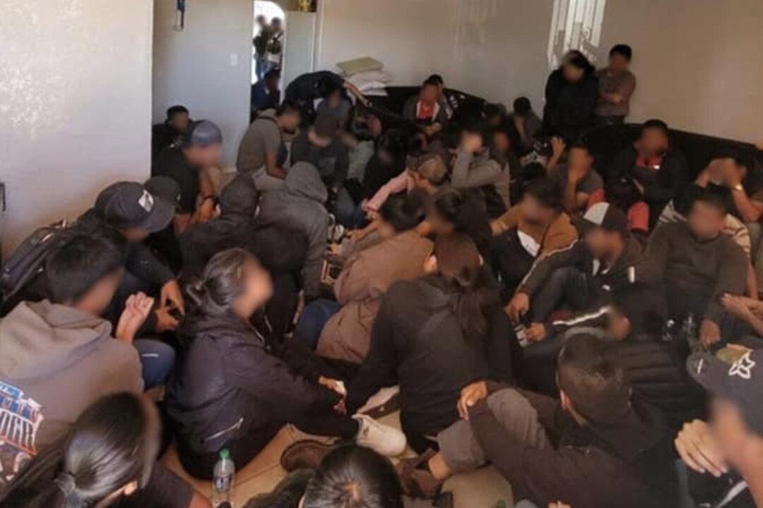 Border Agents Find Over 140 Illegal Immigrants In 2 Stash House Raids