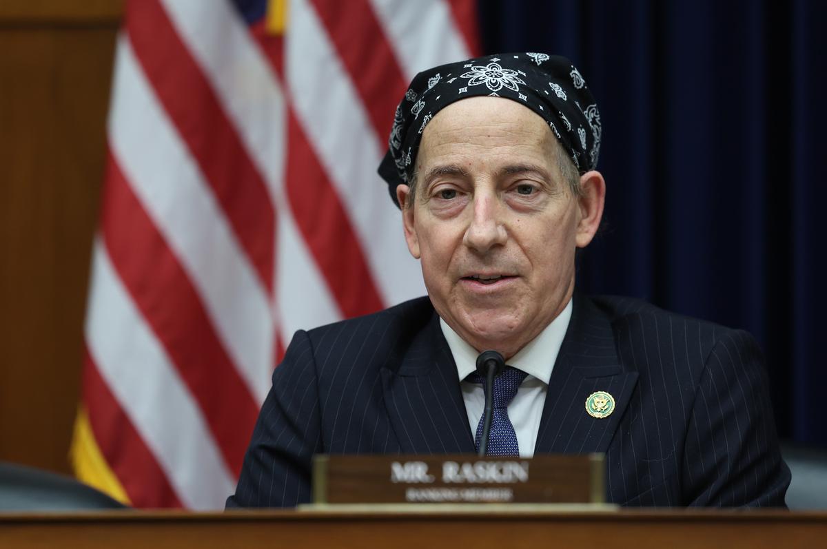 Top Oversight Democrat Dismisses Investigation into Biden Bribery Charges, Alleging Political Motives
