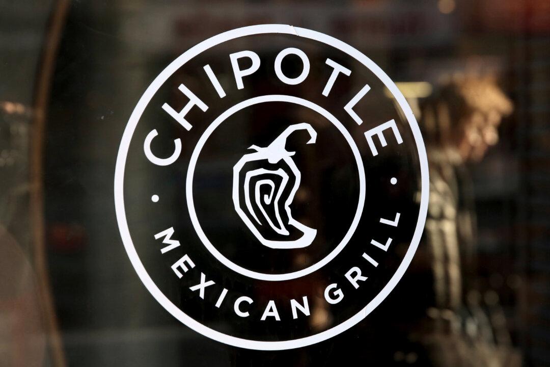 Chipotle Sues Sweetgreen for Trademark Infringement Over ‘Chipotle Chicken’ Bowl
