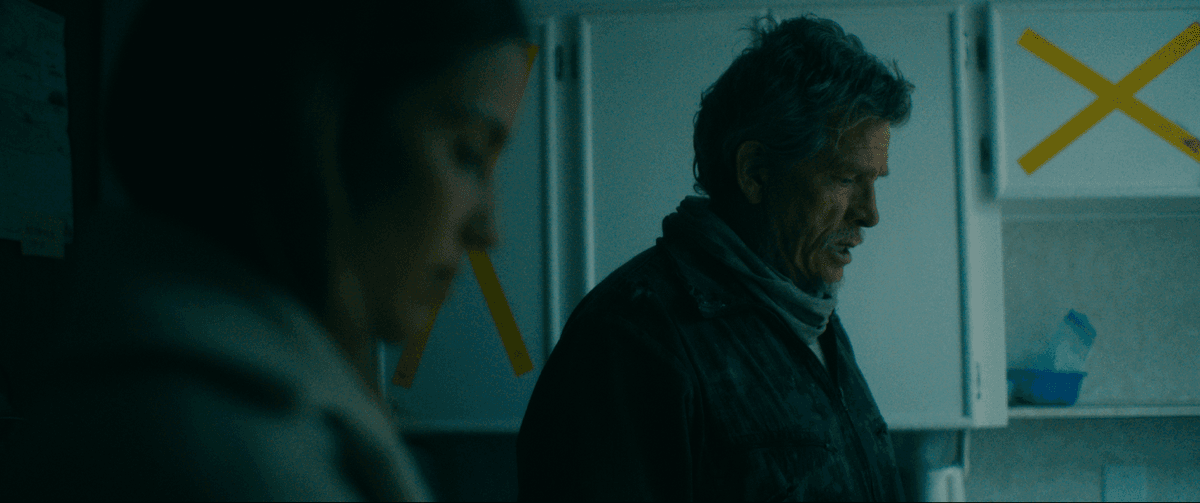 Maggie (Dianna Agron) and Lloyd (Thomas Haden Church) are father and daughter, in "Acidman." (Brainstorm media)