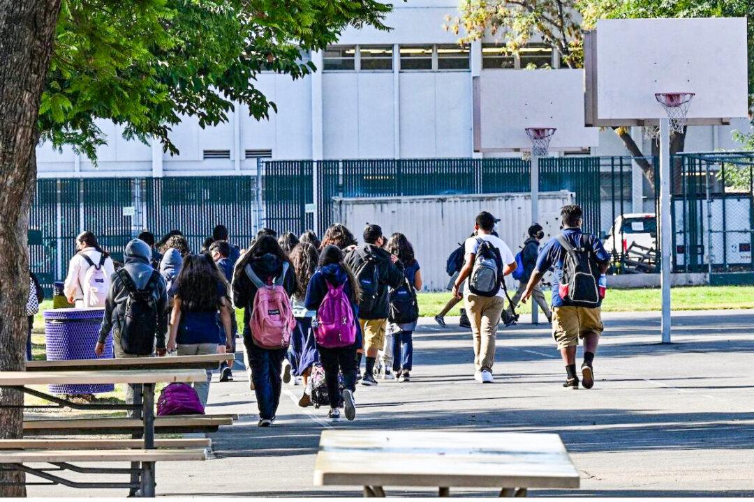 Parents Group Alleges Racial Discrimination in Minnesota Teacher Hiring Program
