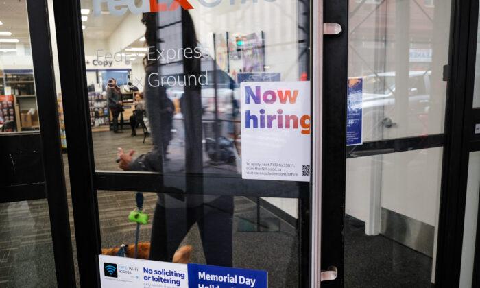 Jobs Report Raises Alarm Over Falling Full-Time Employment, Expanding Government