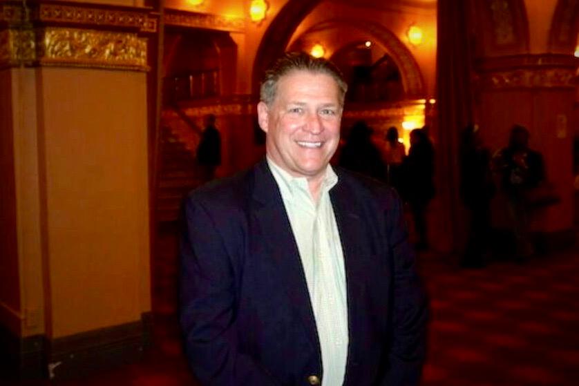 Architect and Former Ballroom Dance Champion Applauds Shen Yun Dancers