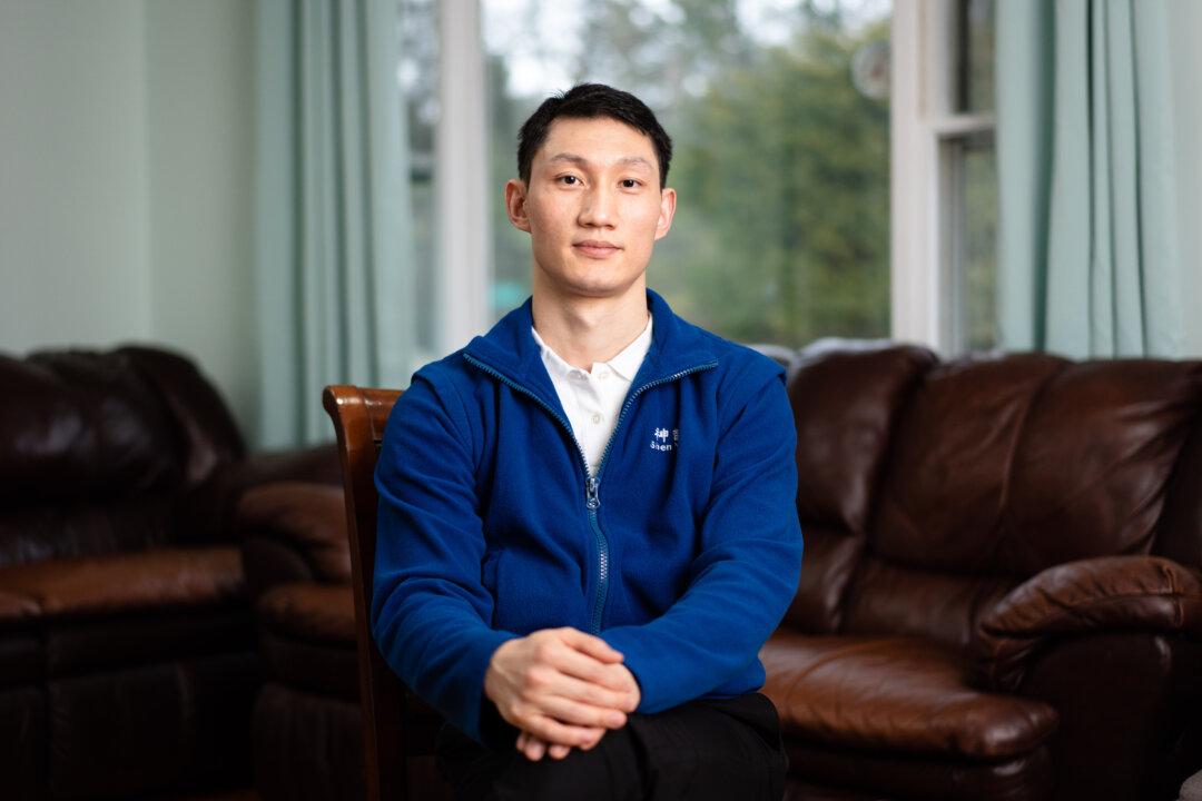 Mother of Shen Yun Dancer Sentenced to 4 Years in Prison in China for Her Faith