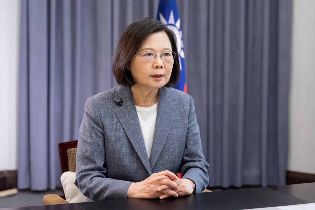 Canadian Parliamentary Delegation Meets Taiwan President, Aims to Learn to Repel Chinese Interference