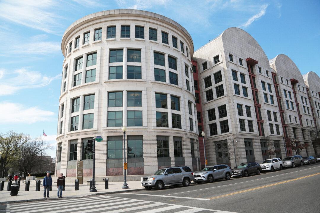 Judge: Trump Admin Must Reinstate Merit Systems Board Chair as Appeal Gets Underway