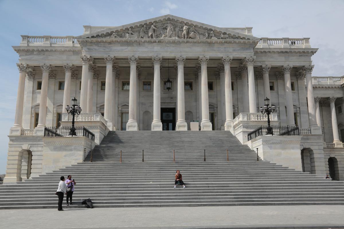 Maryland Man Arrested Near the Capitol For Possession of Rifle