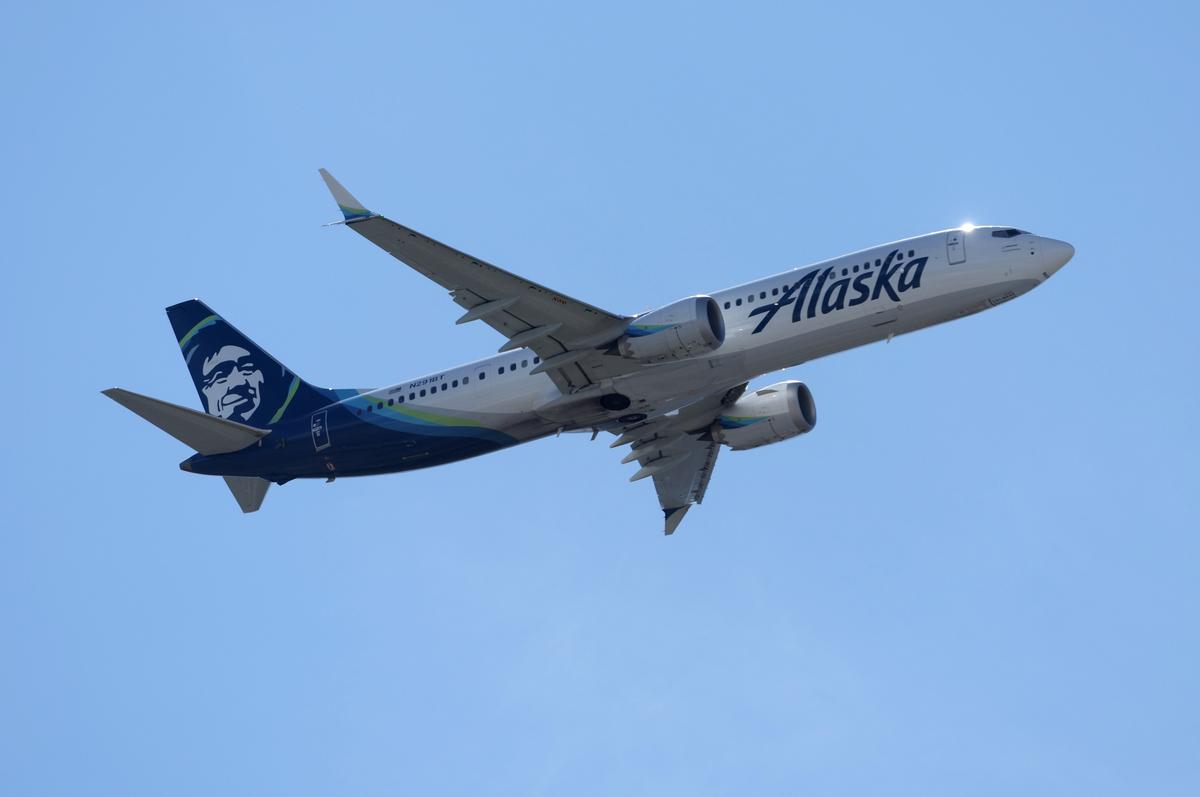 Alaska Airlines Pilot Charged With Attempted Murder Suffered ‘Panic Attack’ Mid-Flight, Lawyers Say