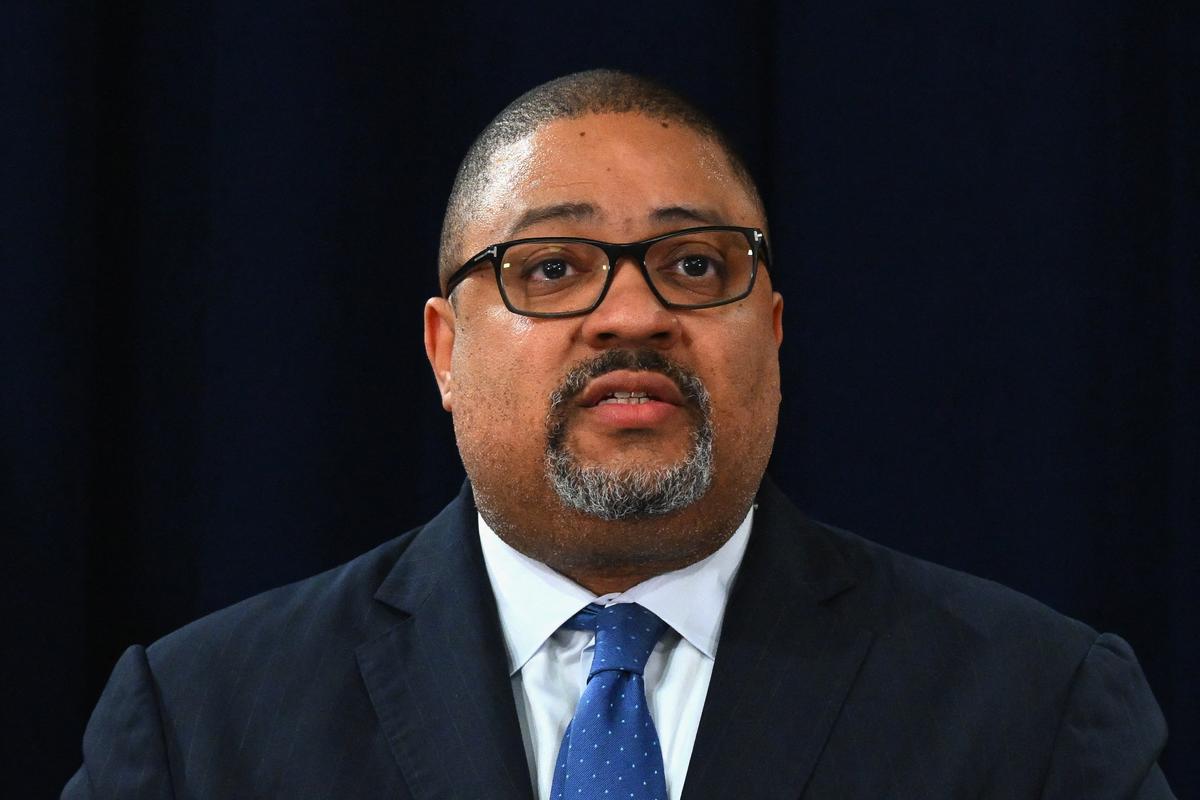 INVESTIGATIVE: Alvin Bragg and His Team: A Background Check