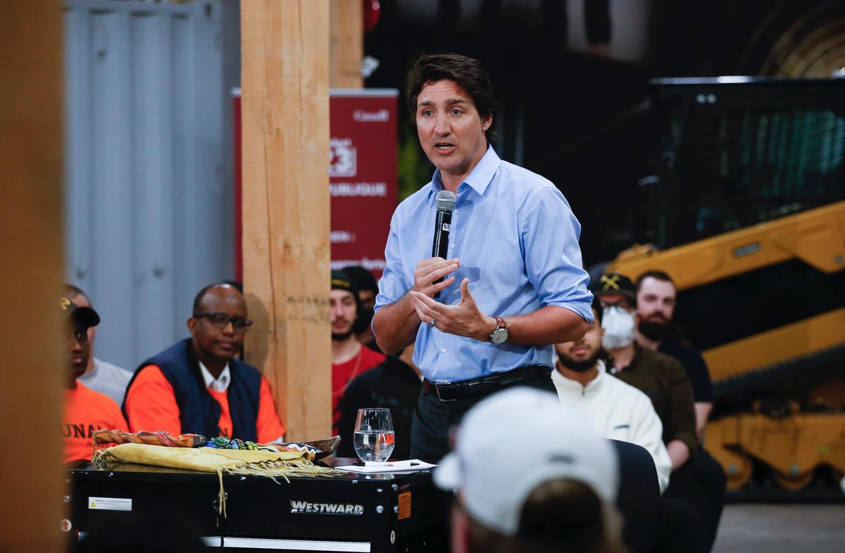 Trudeau Says Ottawa ‘Will Not Be Touching’ Natural Resources Agreement With Provinces