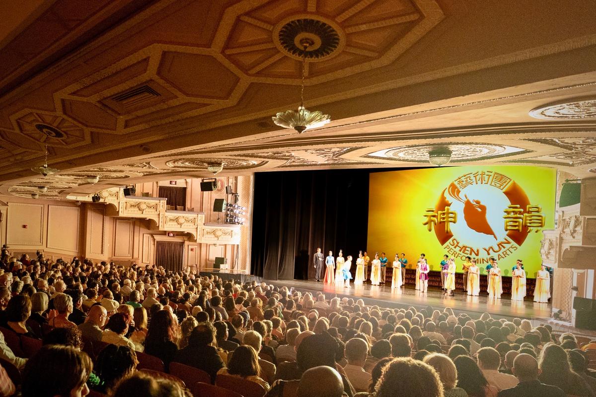 Philadelphia Theatergoer Impressed With Shen Yun’s Passion and Discipline