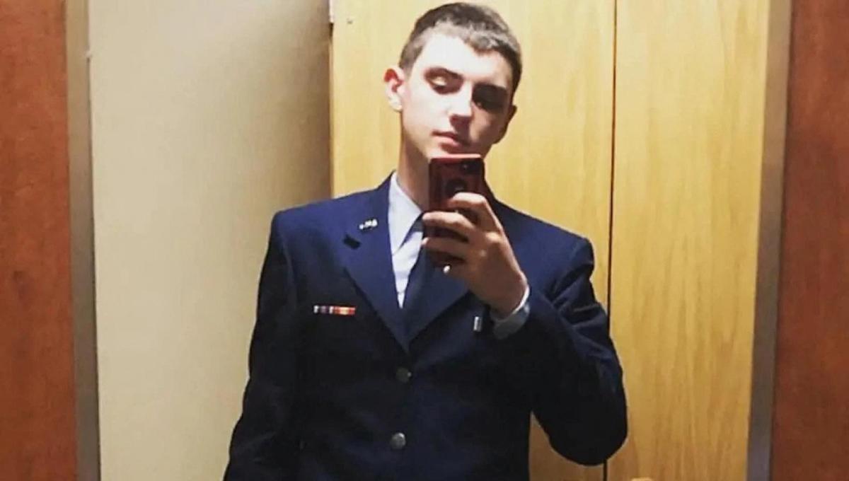 Suspected US Military Leaker Charged, Appears in Court