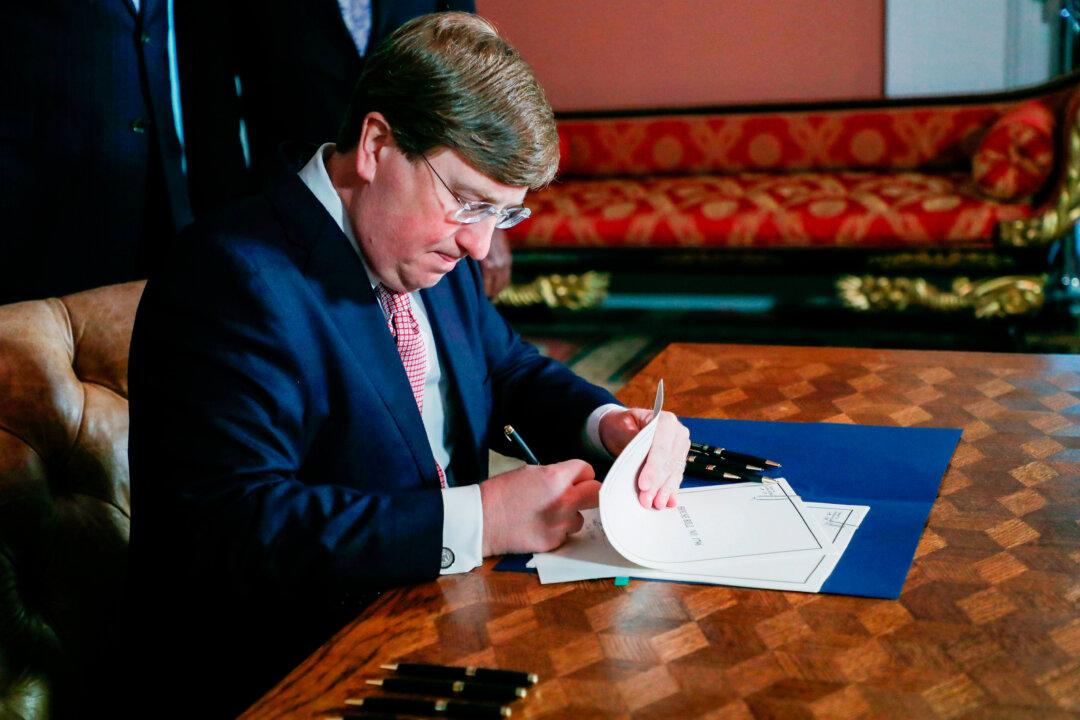 Mississippi Governor Signs Bill That ‘Takes Direct Aim’ at Efforts to Create Gun Registries and Databases
