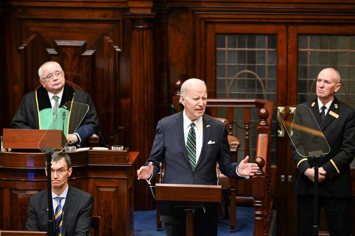Biden Signs Measure Ending COVID-19 National Emergency