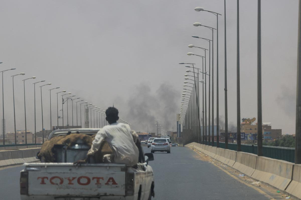 Sudan Military Rivals Battle for Control; Dozens Killed