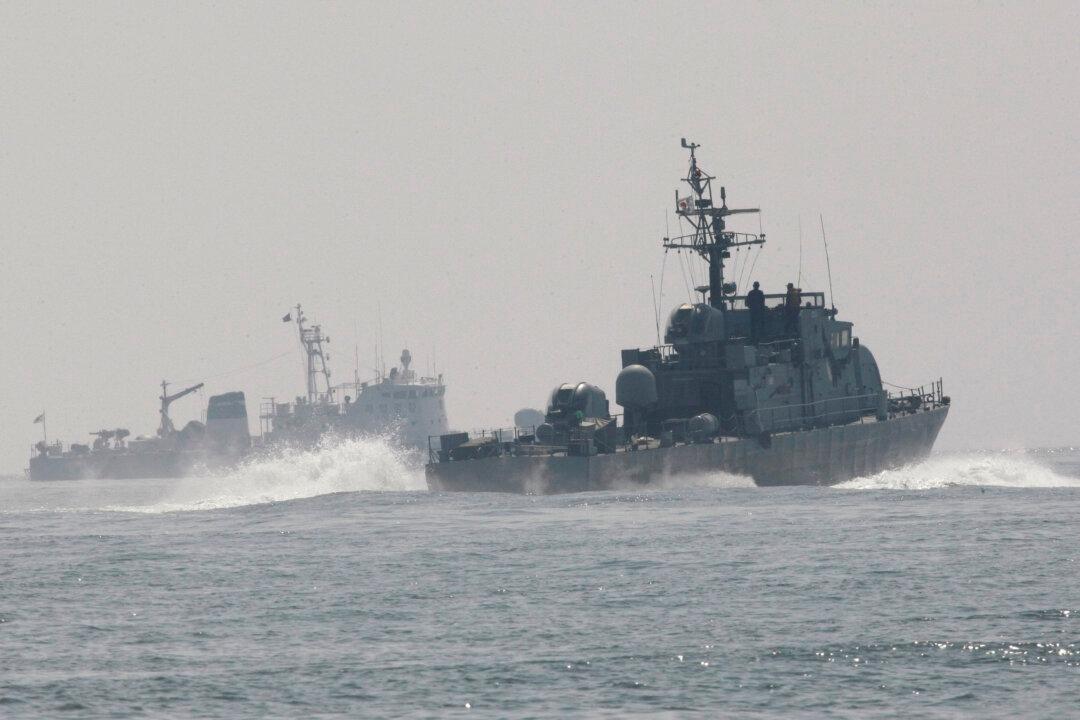 South Korea Fires Warning Shots After North’s Boat Crosses Sea Border