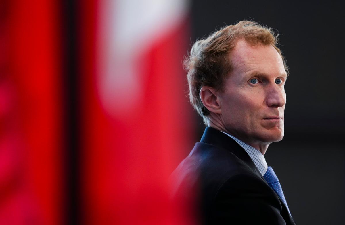 Immigration Minister Says Department Faced With High Volumes and Limited Resources Following Criticism in AG Report