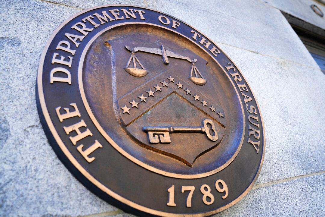 Debt Default Could Occur in Early June, Think Tank Warns, as Biden, McCarthy Standoff Continues