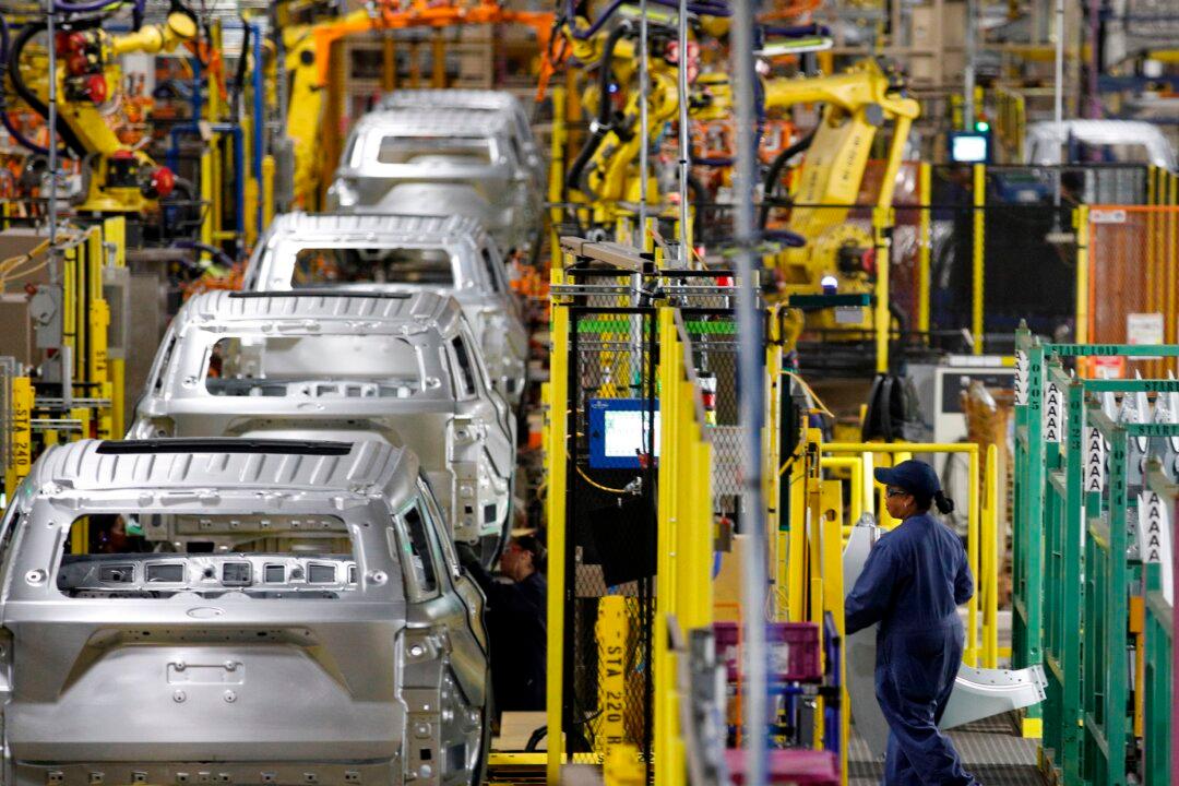 IN-DEPTH: Reshoring US Industry From China Requires Defense-Driven Innovation, Economist Says