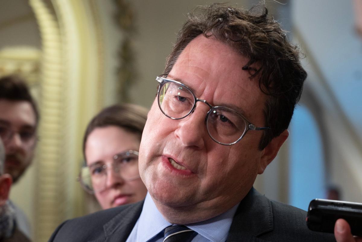 Quebec Education Minister Bans Prayer and Other Religious Practices in Public Schools