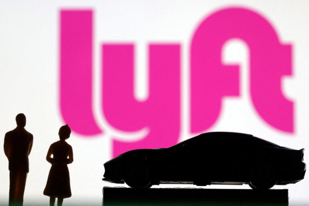 Lyft to ‘Significantly’ Cut Jobs in New CEO’s First Major Move