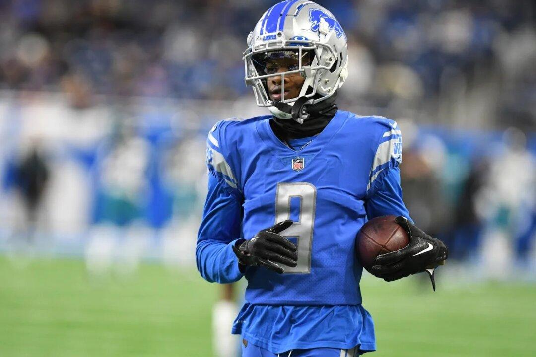 Lions WR Jameson Williams, Four Others Suspended for Betting